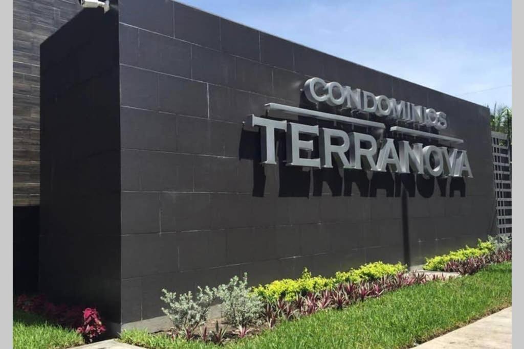 Moderno Y Acogedor Condominio En Zona Exclusiva San Pedro Sula Esterno foto