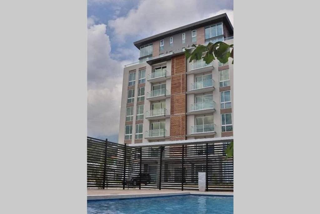 Moderno Y Acogedor Condominio En Zona Exclusiva San Pedro Sula Esterno foto