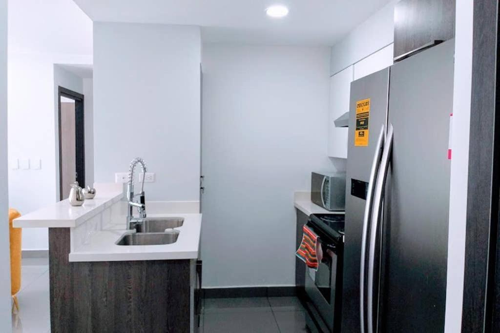 Moderno Y Acogedor Condominio En Zona Exclusiva San Pedro Sula Esterno foto